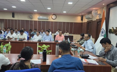 बड़वानी सीएम हेल्पलाइन शिकायत कलेक्टर ने त्वरित निराकरण के दिए निर्देश