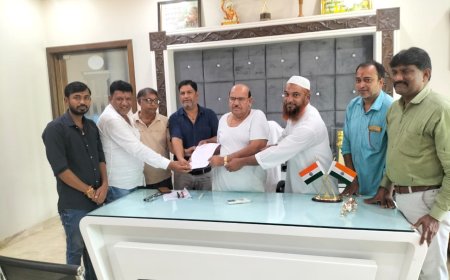 सेंधवा भंडार दुकान कमिशन बढ़ाने की मांग अंतरसिंह आर्य को सौपा ज्ञापन