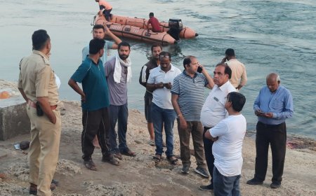 जबलपुर- मेडिकल का छात्र पानी मे बहा, गोताखोर टीम कर रही तलाश