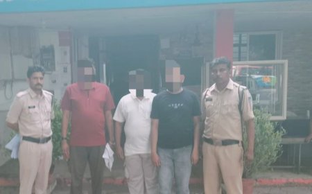 ठीकरी - एबी रोड हाईवे पर स्वयं को सरकारी अधिकारी बताकर अवैध वसूली करने वाले तीन फर्जी आरोपी गिरफ्तार