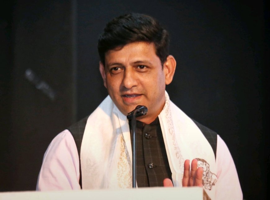 इंदौर को मिलेगा स्वच्छ वायु अवार्ड, महापौर दिल्ली रवाना