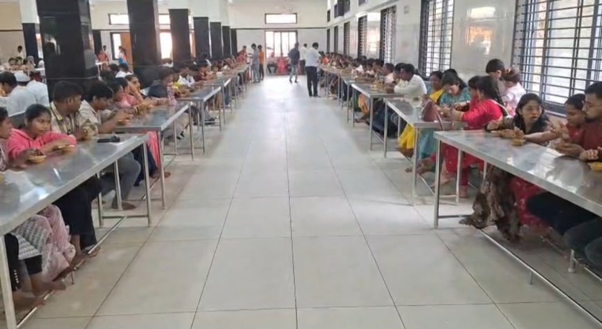 मां बड़ी बिजासन मंदिर में अन्नकूट महोत्सव, हजारों श्रद्धालुओं ने लिया प्रसाद