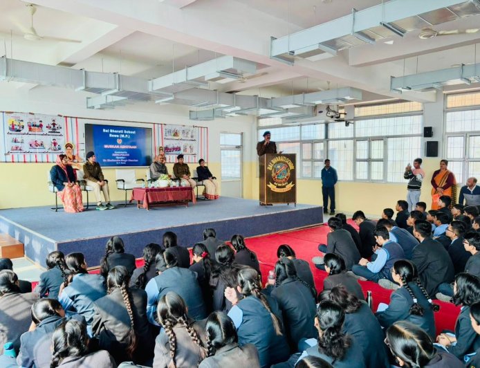 बाल भारती स्कूल में आज रीवा पुलिस अधीक्षक शैलेंद्र सिंह द्वारा जागरूकता पाठशाला आयोजित