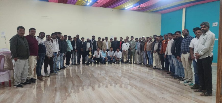 सेंधव पत्रकार मिलन और पत्रकार स्वागत समारोह संपन्न वरिष्ठ पत्रकारों के स्वागत के लिए जिले भर से पत्रकार हुए शामिल