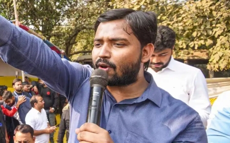 Khan Sir Patna Court: पटना कोर्ट पहुंचे खान सर; कोचिंग हिंसा और फायरिंग केस में सोमवार को मांगेंगे अग्रिम जमानत