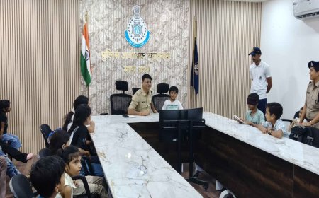 बुरहानपुर: पुलिस बच्चों ने किया कमाल, 'ब्राइटर माइंड्स' कैंप में आंखों पर पट्टी बांधकर पढ़ीं किताबें