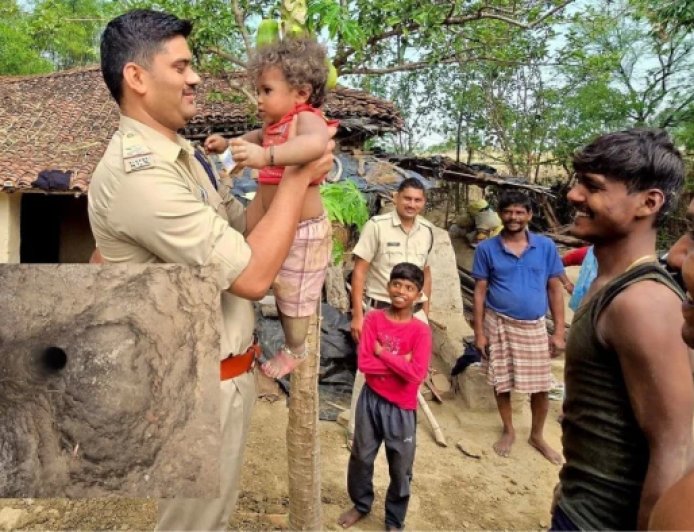 Rewa Police Heroics: गोविंदगढ़ पुलिस की तत्परता से मिली बच्चे को नई जिंदगी; 1 घंटे के रेस्क्यू के बाद निकाला सुरक्षित