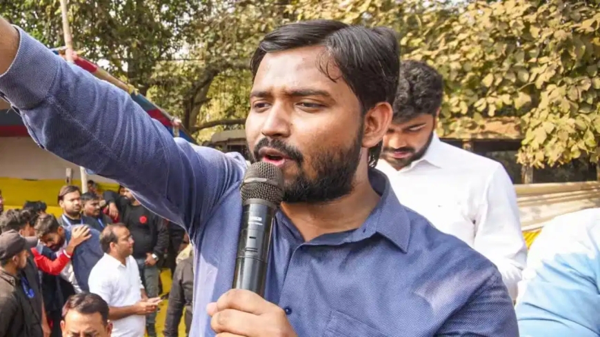 Khan Sir Patna Court: पटना कोर्ट पहुंचे खान सर; कोचिंग हिंसा और फायरिंग केस में सोमवार को मांगेंगे अग्रिम जमानत