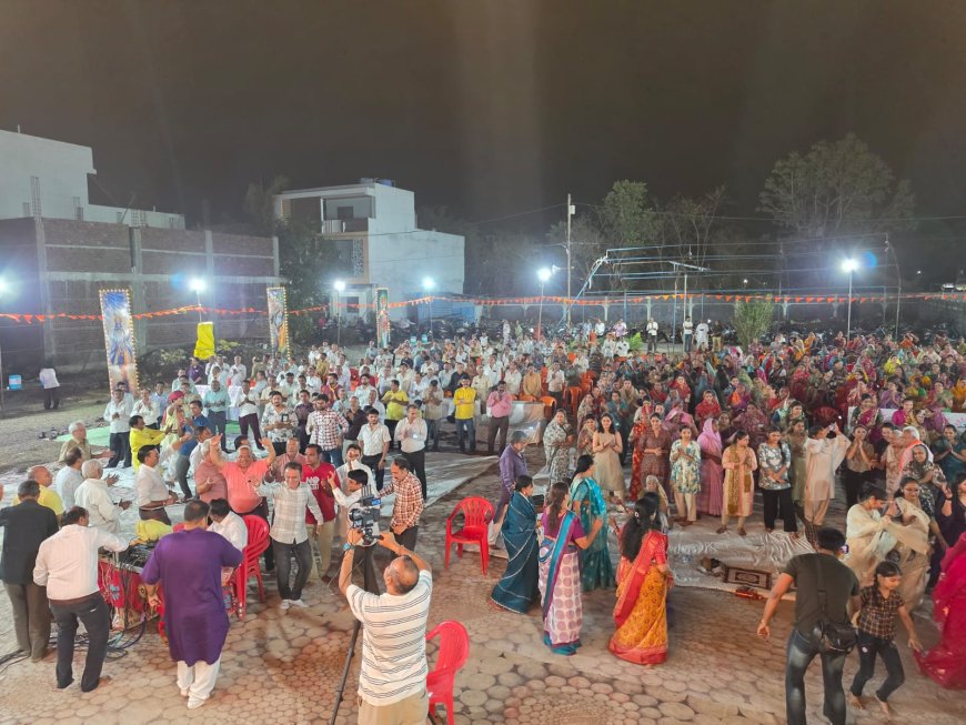सेंधवा की तिरुपति कॉलोनी में श्रीमद्भागवत कथा का तीसरा दिन: स्वामी प्रेमानंदनदास जी ने बताया भक्ति और सत्संग का महत्व