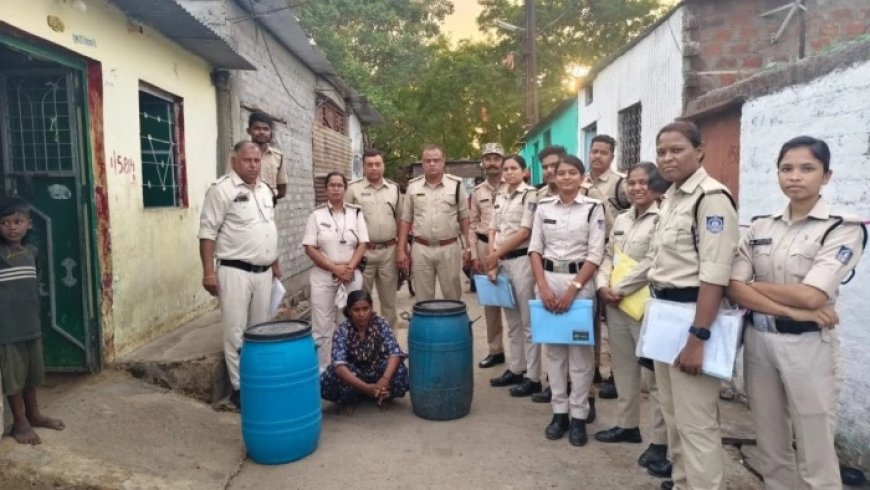 भोपाल आबकारी विभाग की बड़ी कार्रवाई: अवैध शराब के ठिकानों पर दबिश, 600 किलो महुआ लाहन जब्त